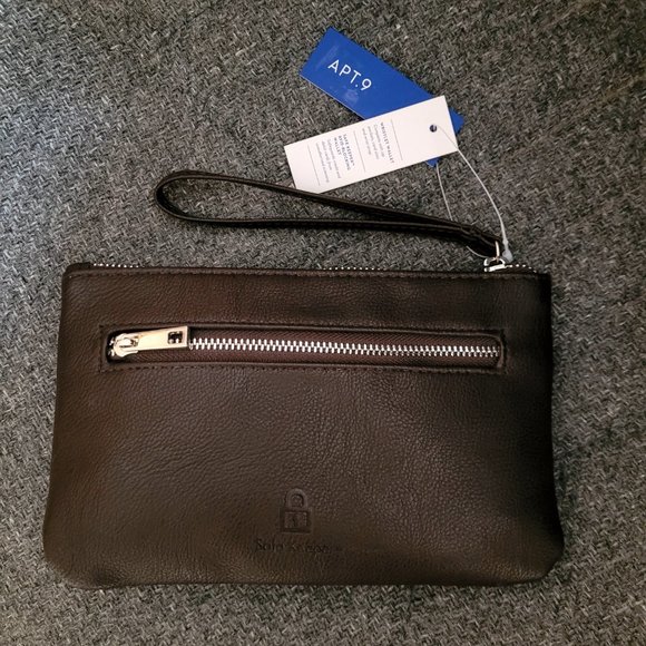 Apt 9 Bobby Bow Wristlet in Cocoa Brown New with Tags - Picture 2 of 4